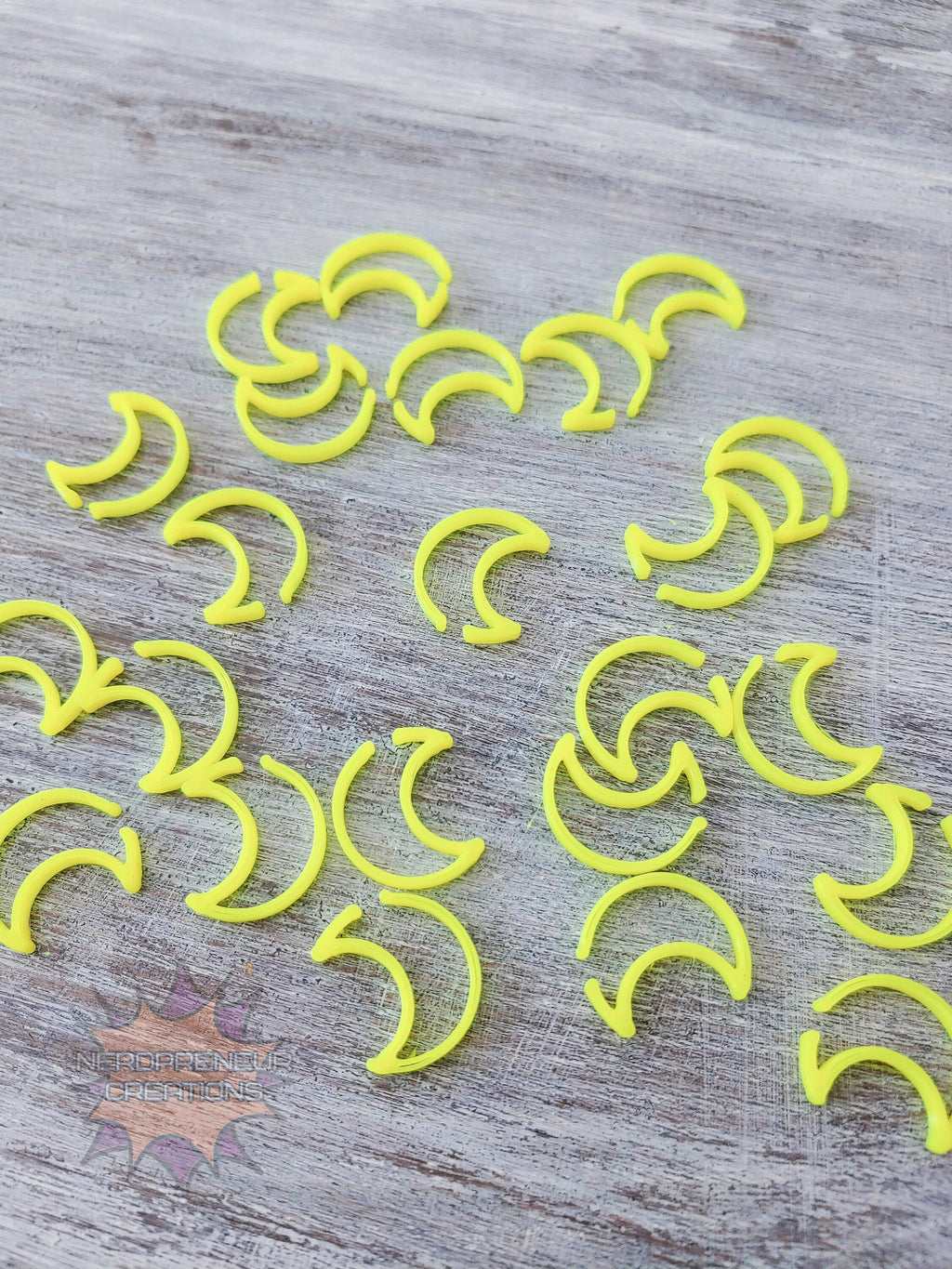 Crescent Moon 3D Printed Stitch Marker - 12 Pack | Eco-Friendly Biodegradable PLA Knitting & Crochet Accessory