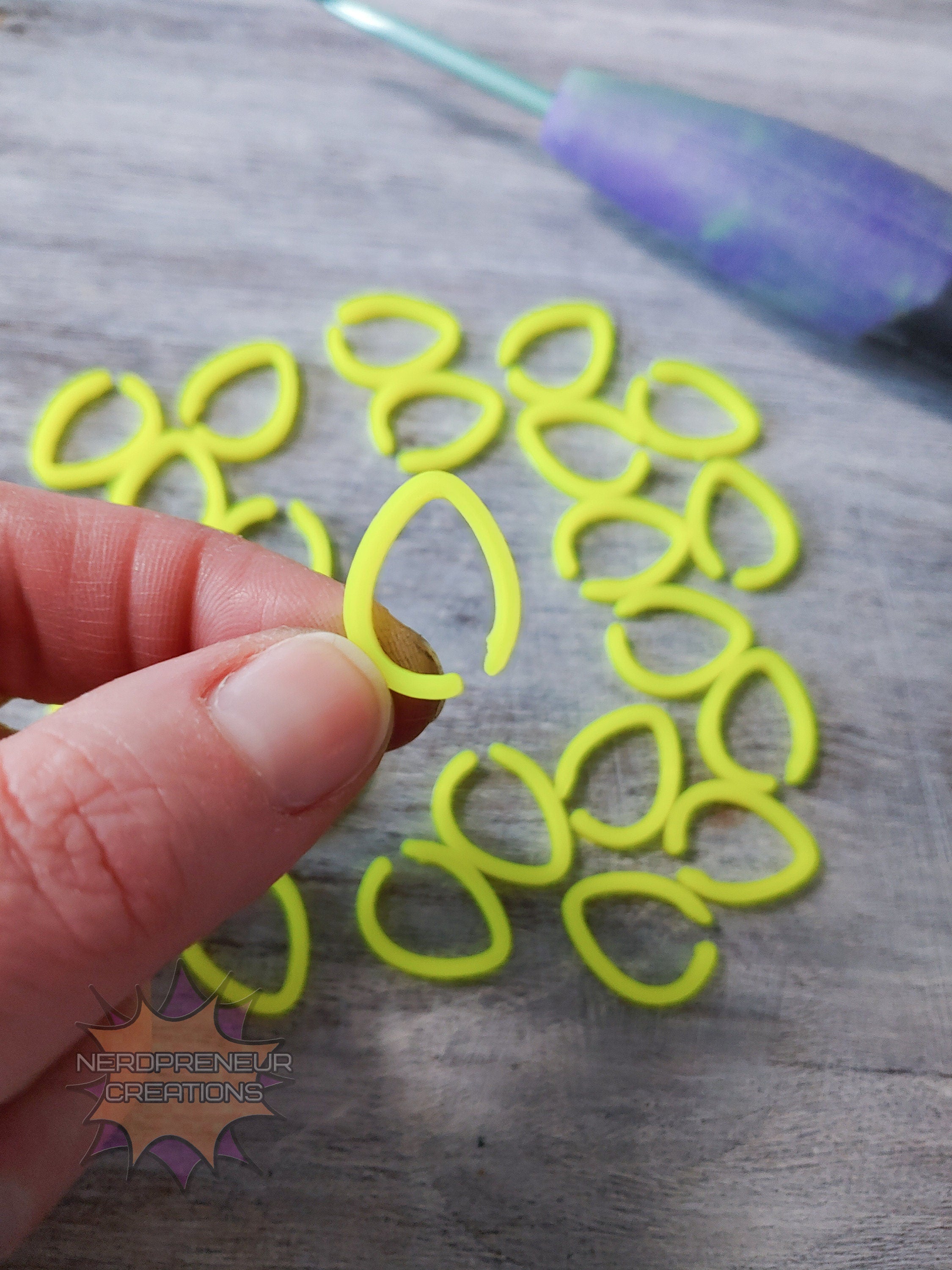 Egg 3D Printed Stitch Marker - 12 Pack | Eco-Friendly Biodegradable PLA Knitting & Crochet Accessory