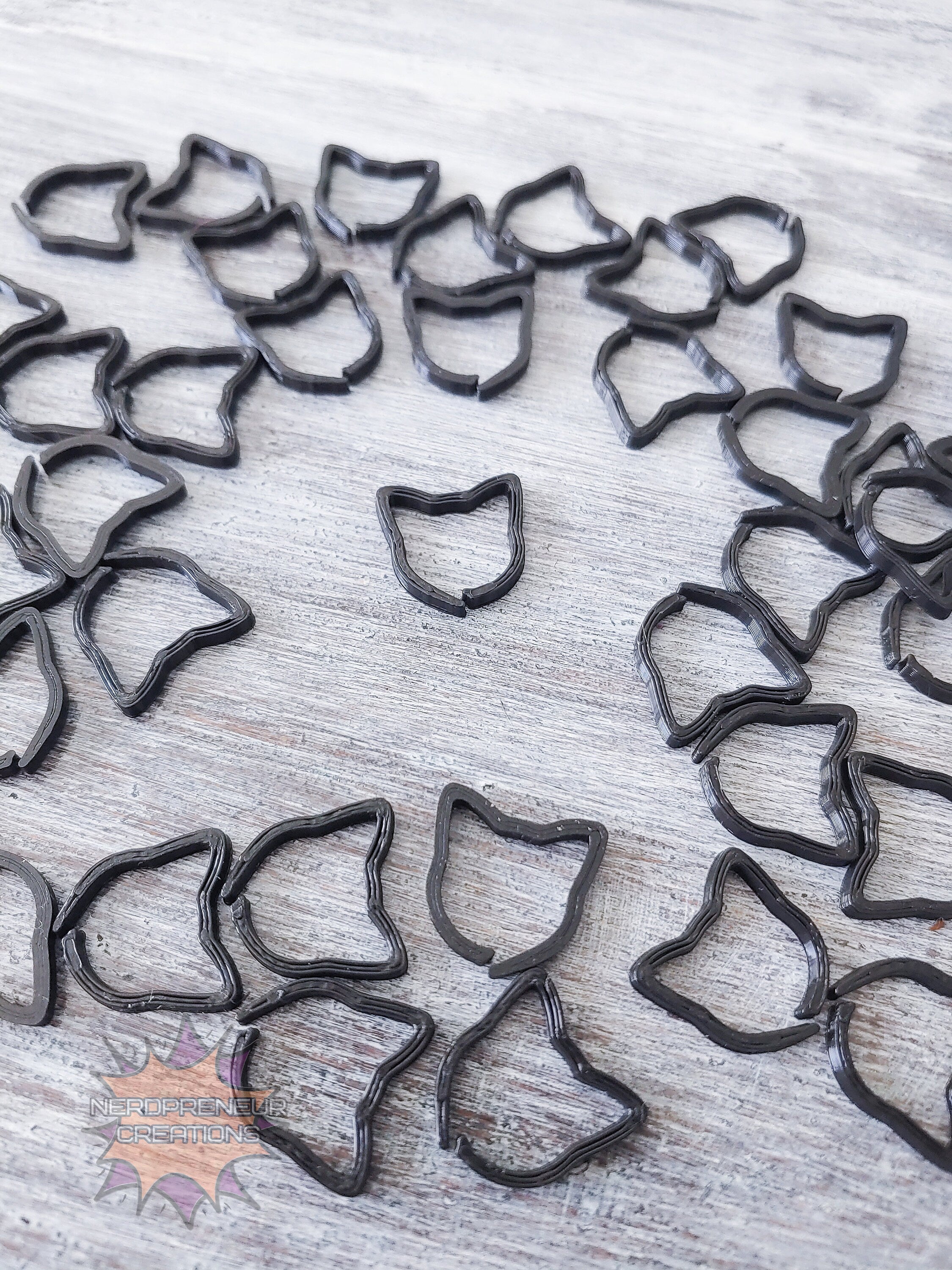 Cat 3D Printed Stitch Marker - 12 Pack | Eco-Friendly Biodegradable PLA Knitting & Crochet Accessory