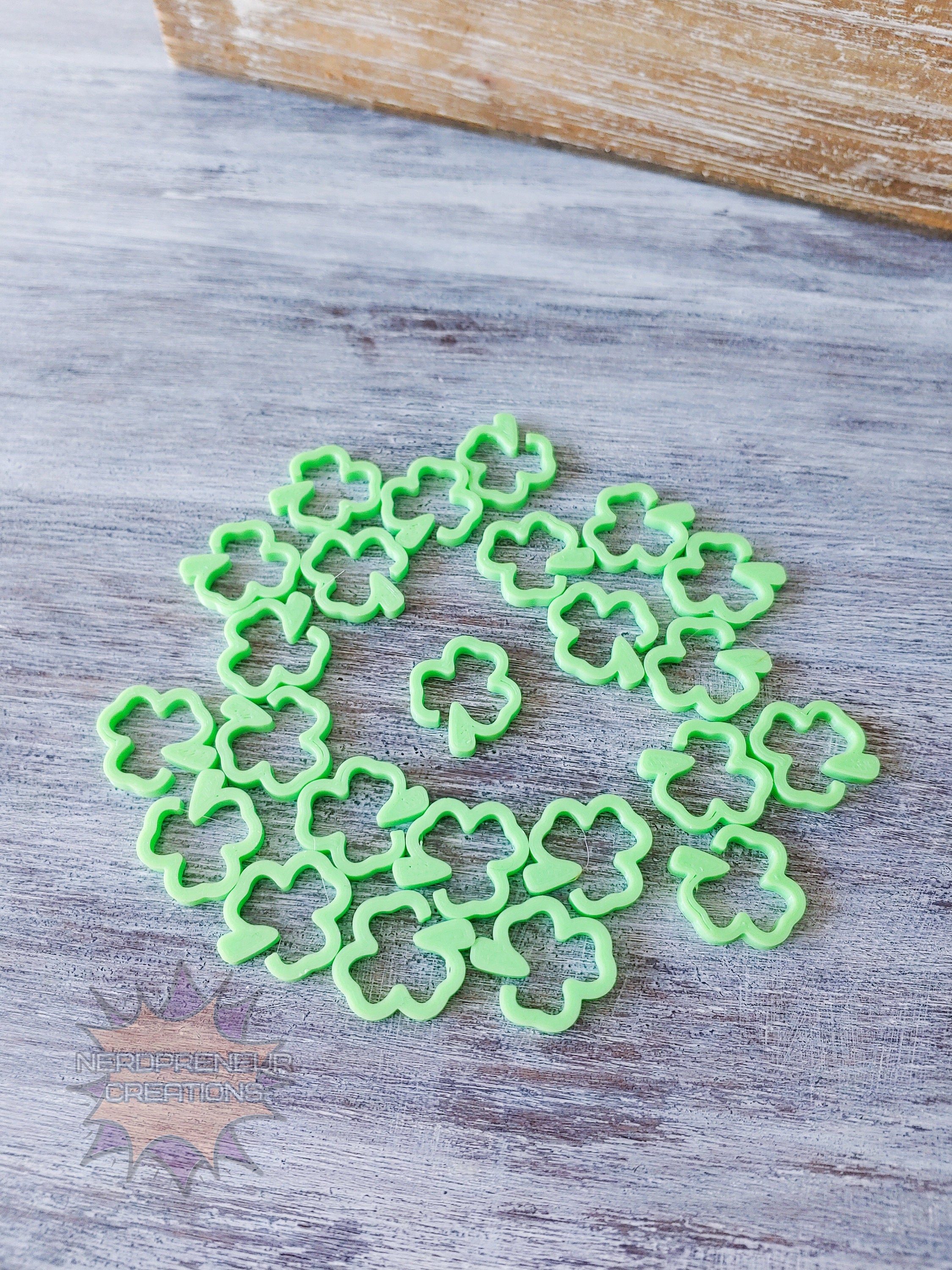 Clover 3D Printed Stitch Marker - 12 Pack | Eco-Friendly Biodegradable PLA Knitting & Crochet Accessory