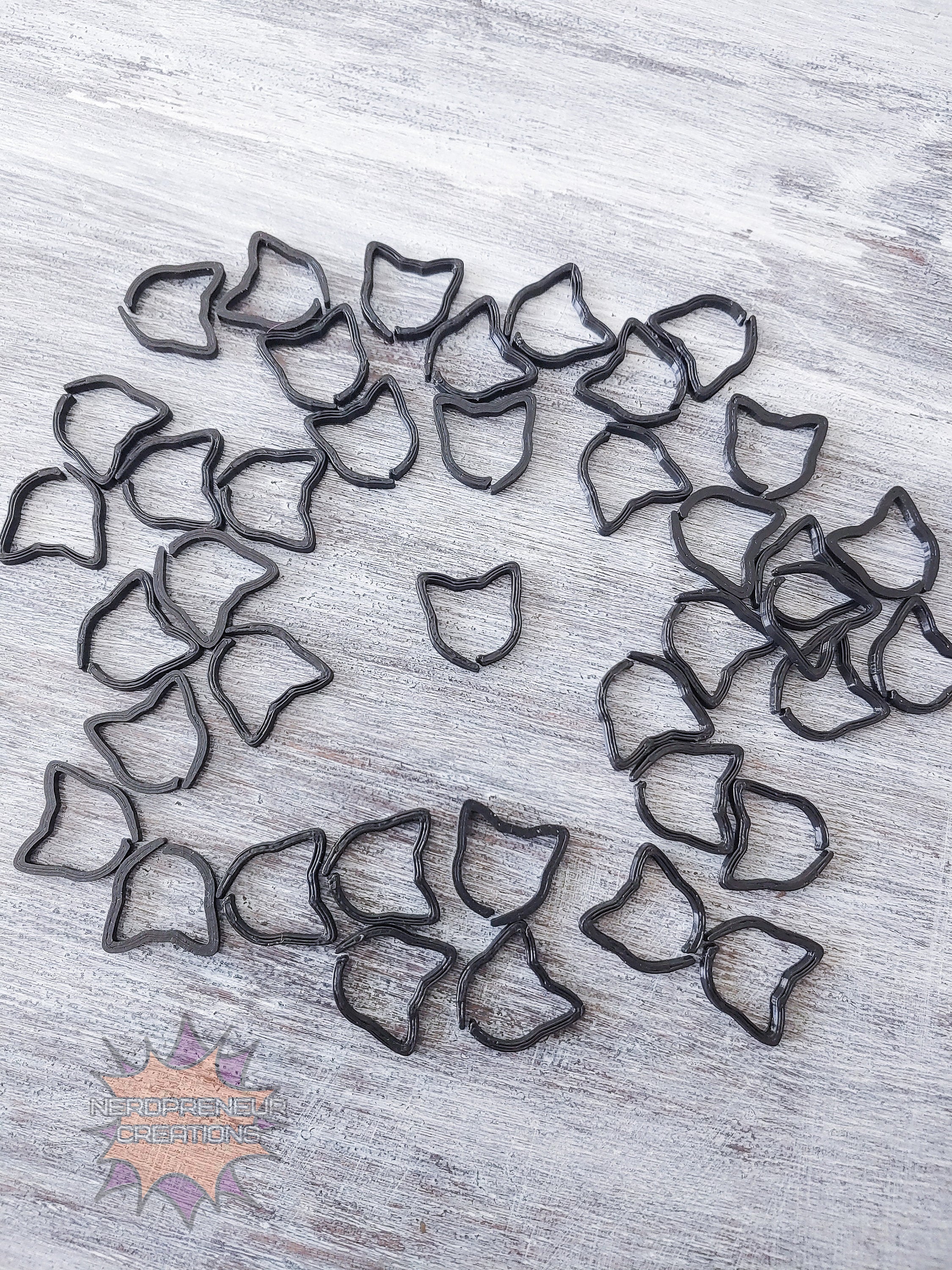 Cat 3D Printed Stitch Marker - 12 Pack | Eco-Friendly Biodegradable PLA Knitting & Crochet Accessory